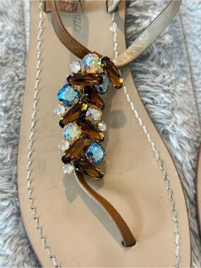 CR da Costanzo Capri Women's Beige/Tan Jeweled T-Strap Sandals Size 10